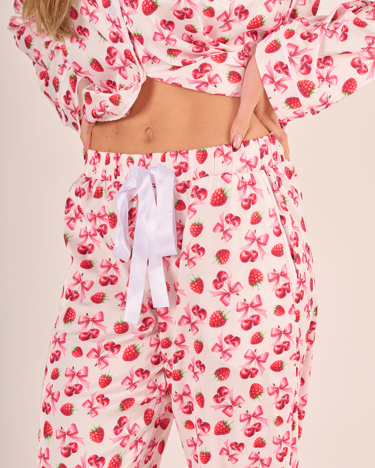 Kiraz ve Çilek Desenli Gömlek Düğmeli Pijama Takımı - Uzun