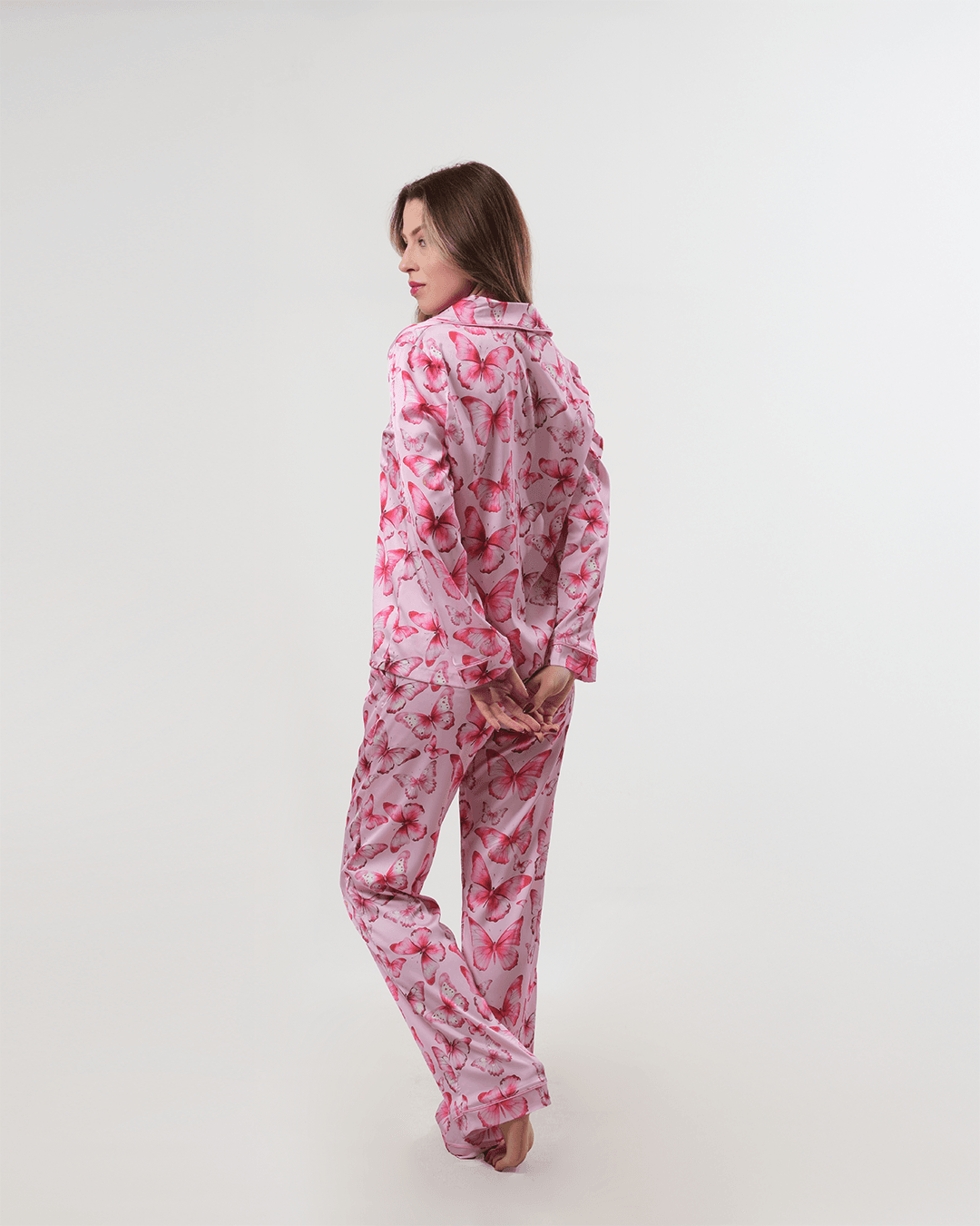 Pembe Kelebek Desenli Düğmeli Pijama Takımı