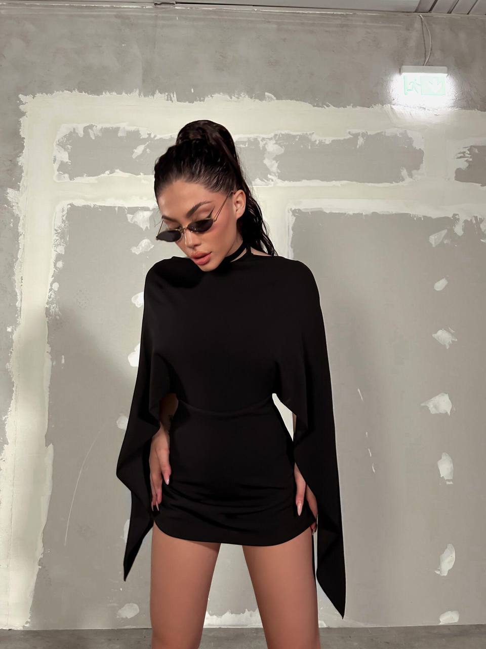 Sırt dekolteti şort elbise