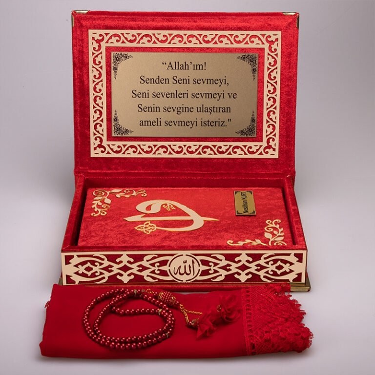Kadife Kutulu Kırmızı Gold Süsleme Kur'an-ı Kerim