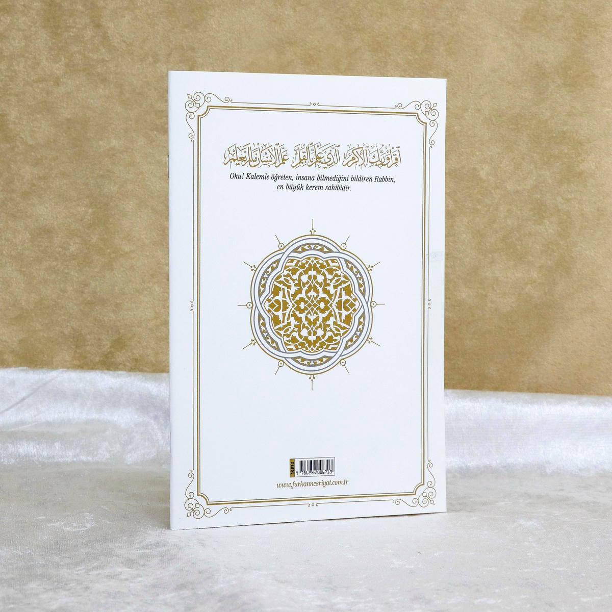 Gölgeli Elif-Ba Yazı Mushafı