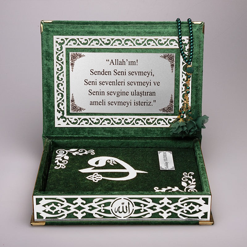 Kadife Kutulu Kur'an-ı Kerim (Yeşil, Gümüş Süsleme)