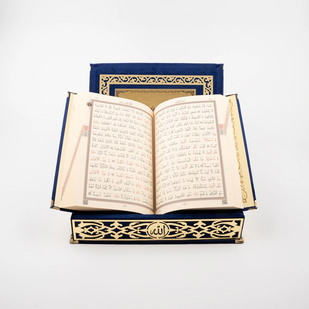 Kadife Kutulu Kur'an-ı Kerim (Lacivert, Gold Süsleme)