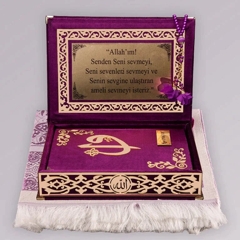 Kadife Kutulu Kur’an-ı Kerim (Mor, Seccadeli, Gold Süsleme)