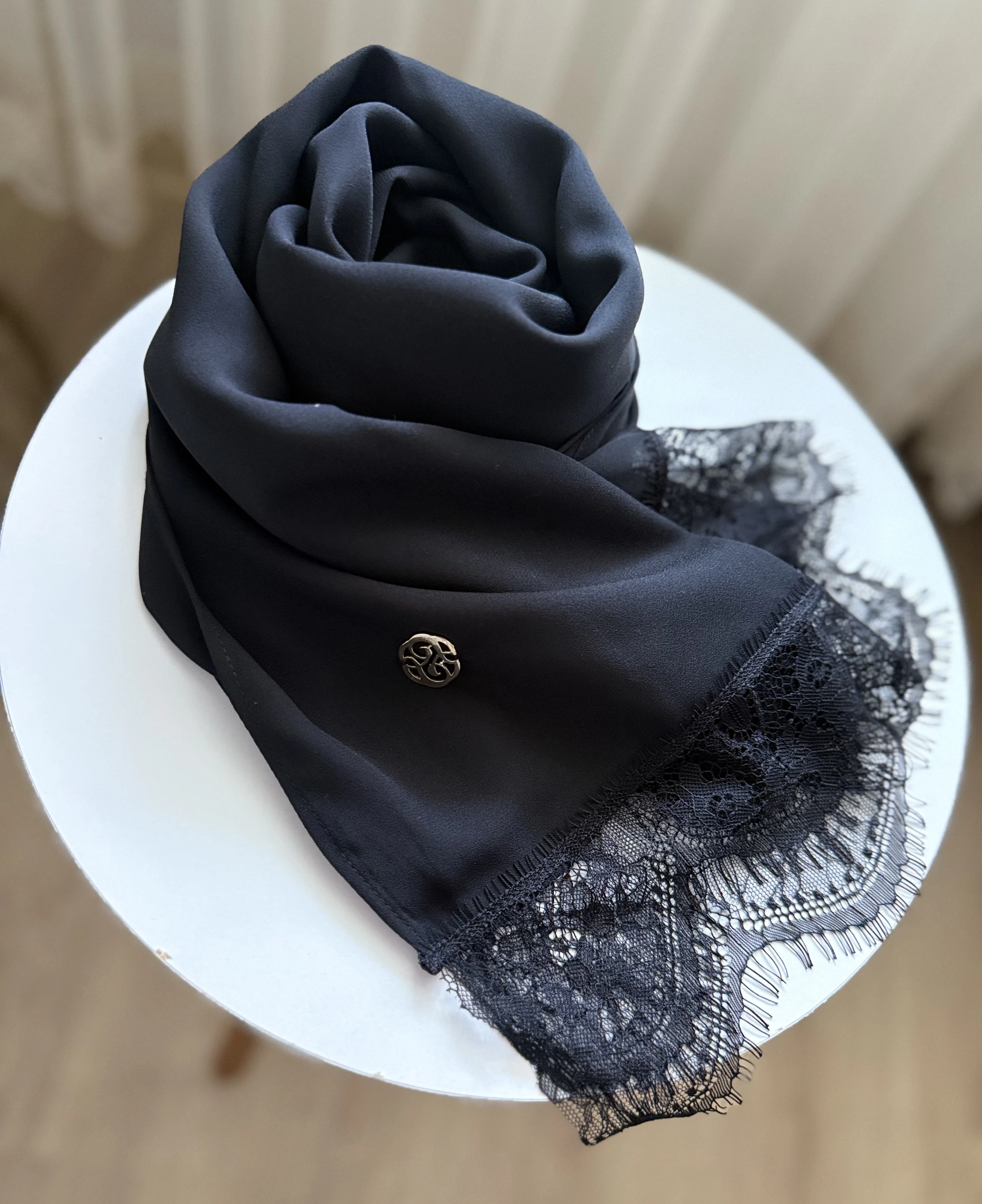 Fahza Siyah Dantelli Krep Şifon Şal