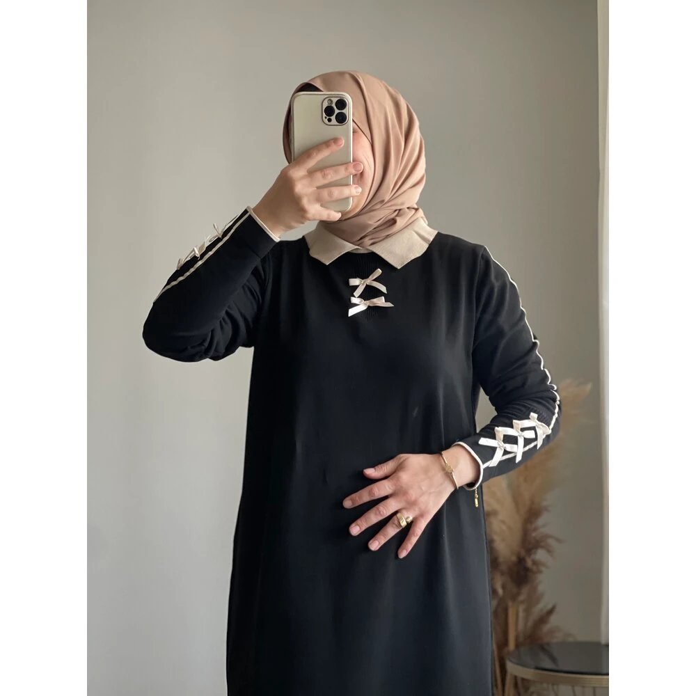 Fiyonk Detaylı Siyah Triko Elbise main variant image