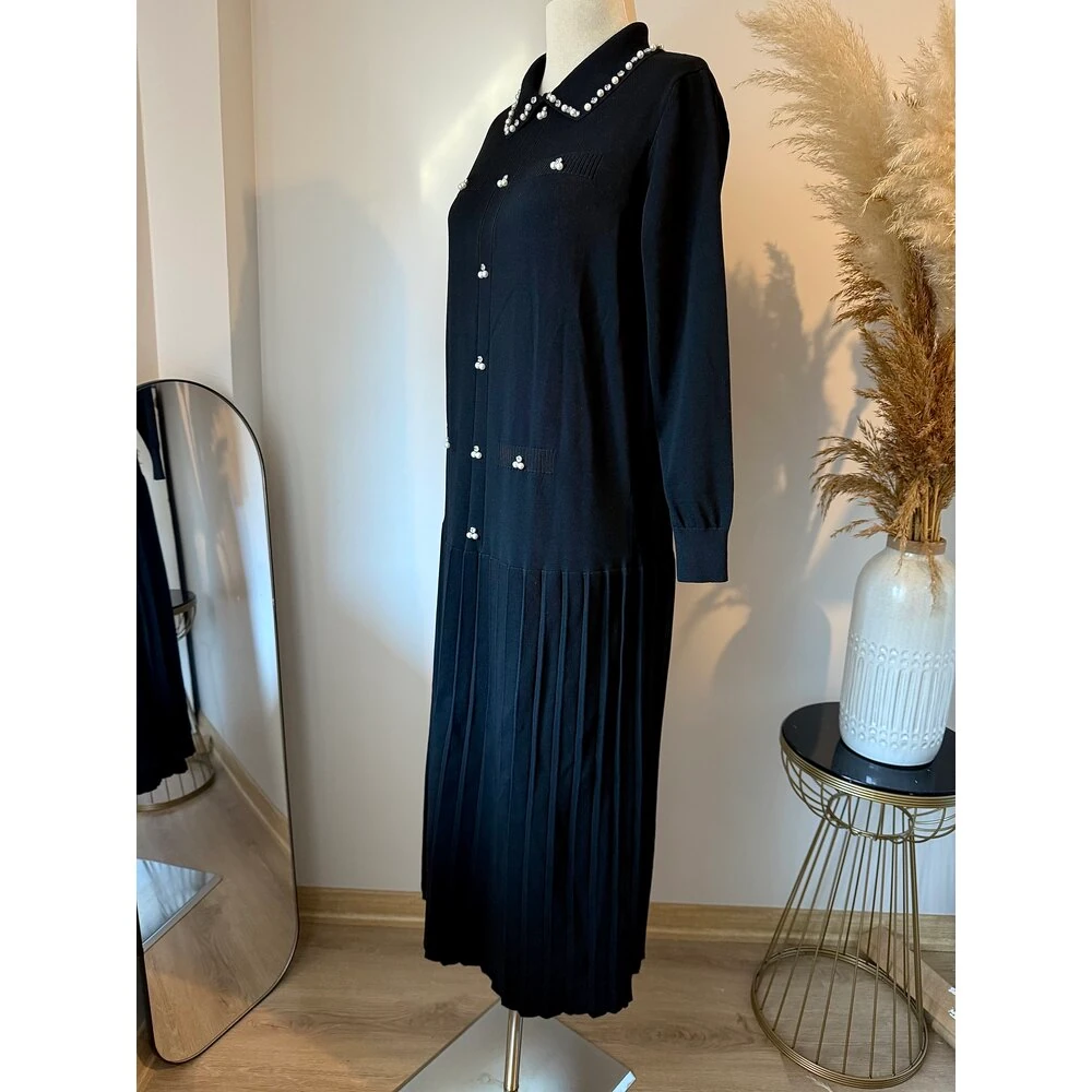 Siyah İnci ve Taş Süslemeli Merserize Elbise