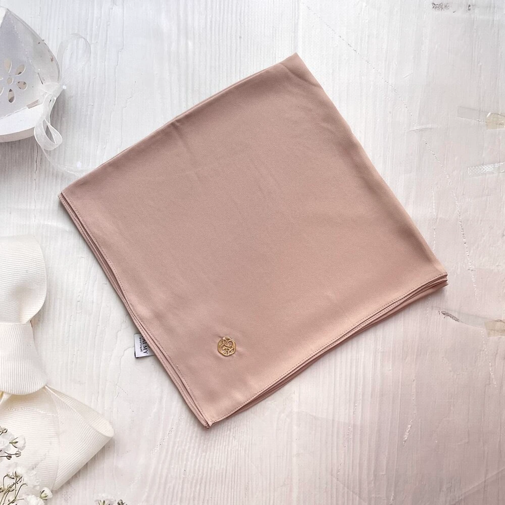 FAHZA Nude Rengi Krep Şifon Kare Eşarp image