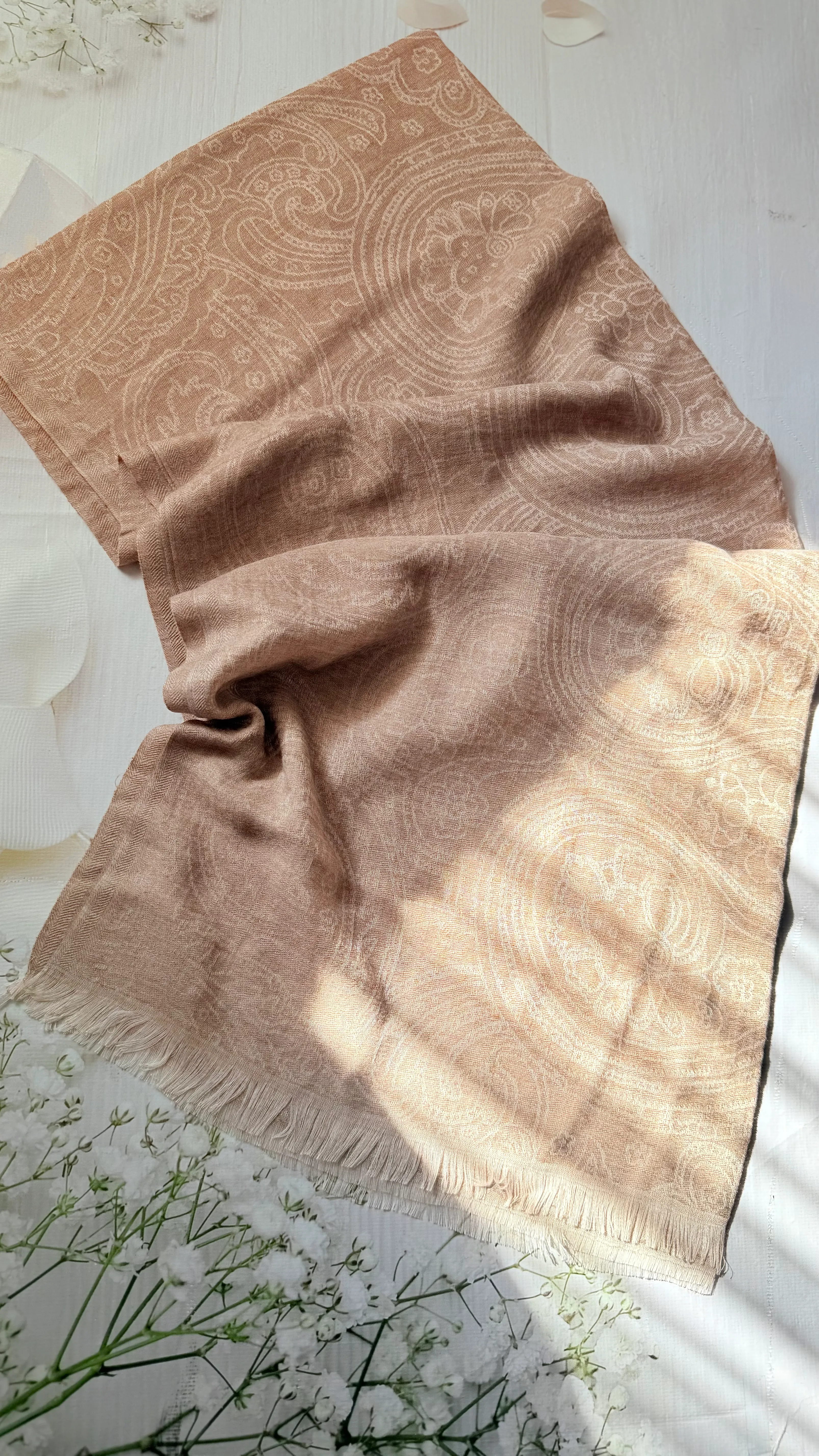 Sütlükahve Kendinden Desenli Yün-İpek Şal