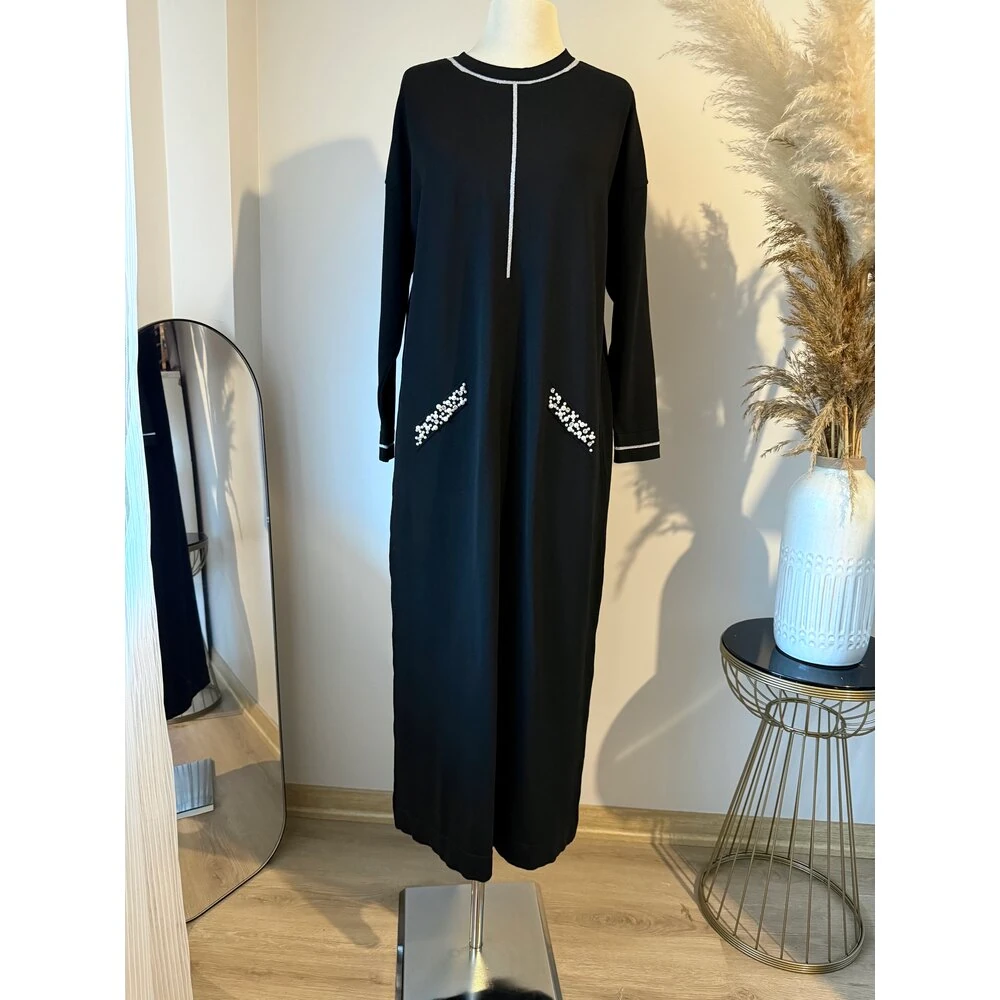 İnci Detaylı Siyah Merserize Elbise image