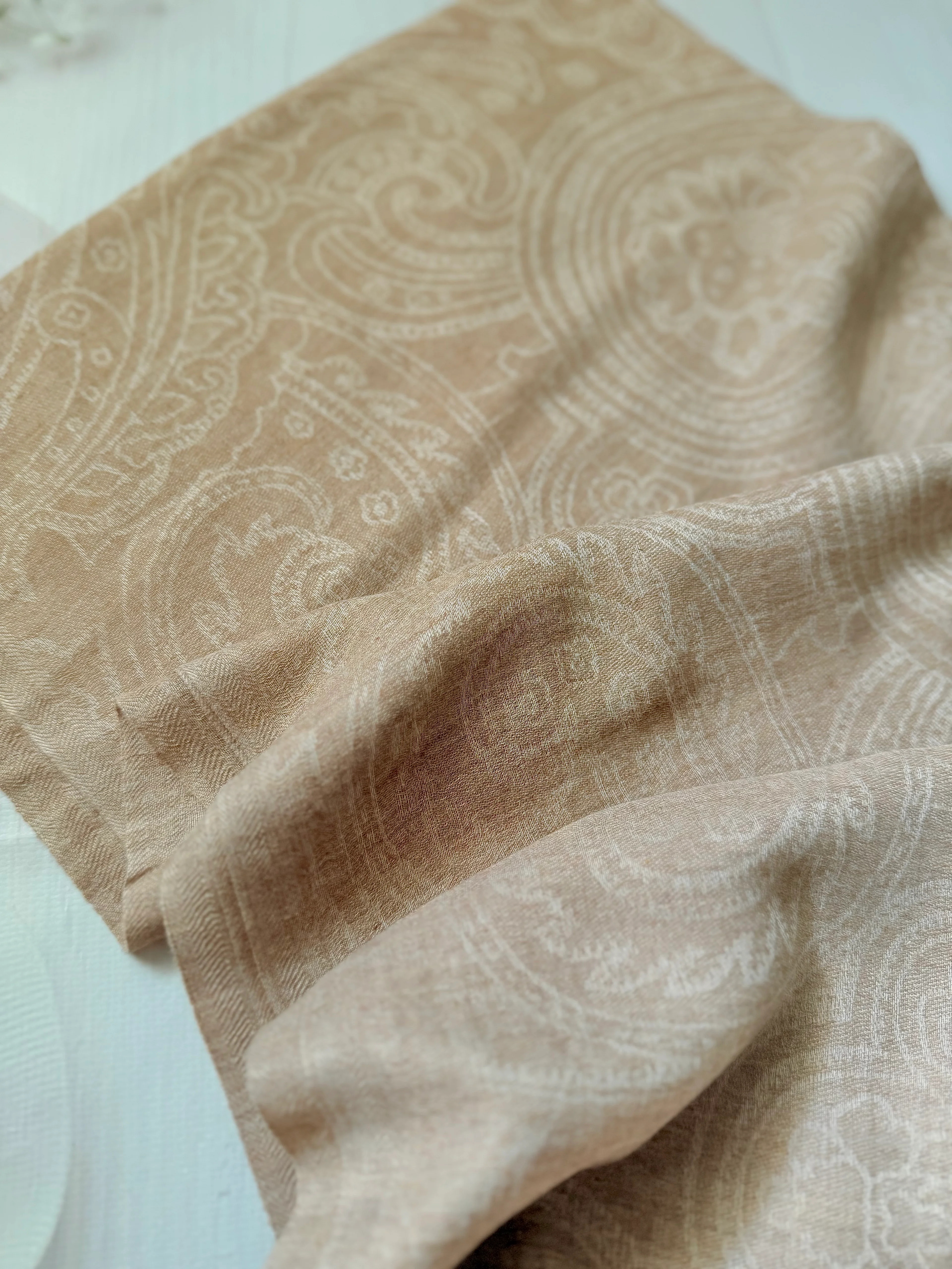 Sütlükahve Kendinden Desenli Yün-İpek Şal