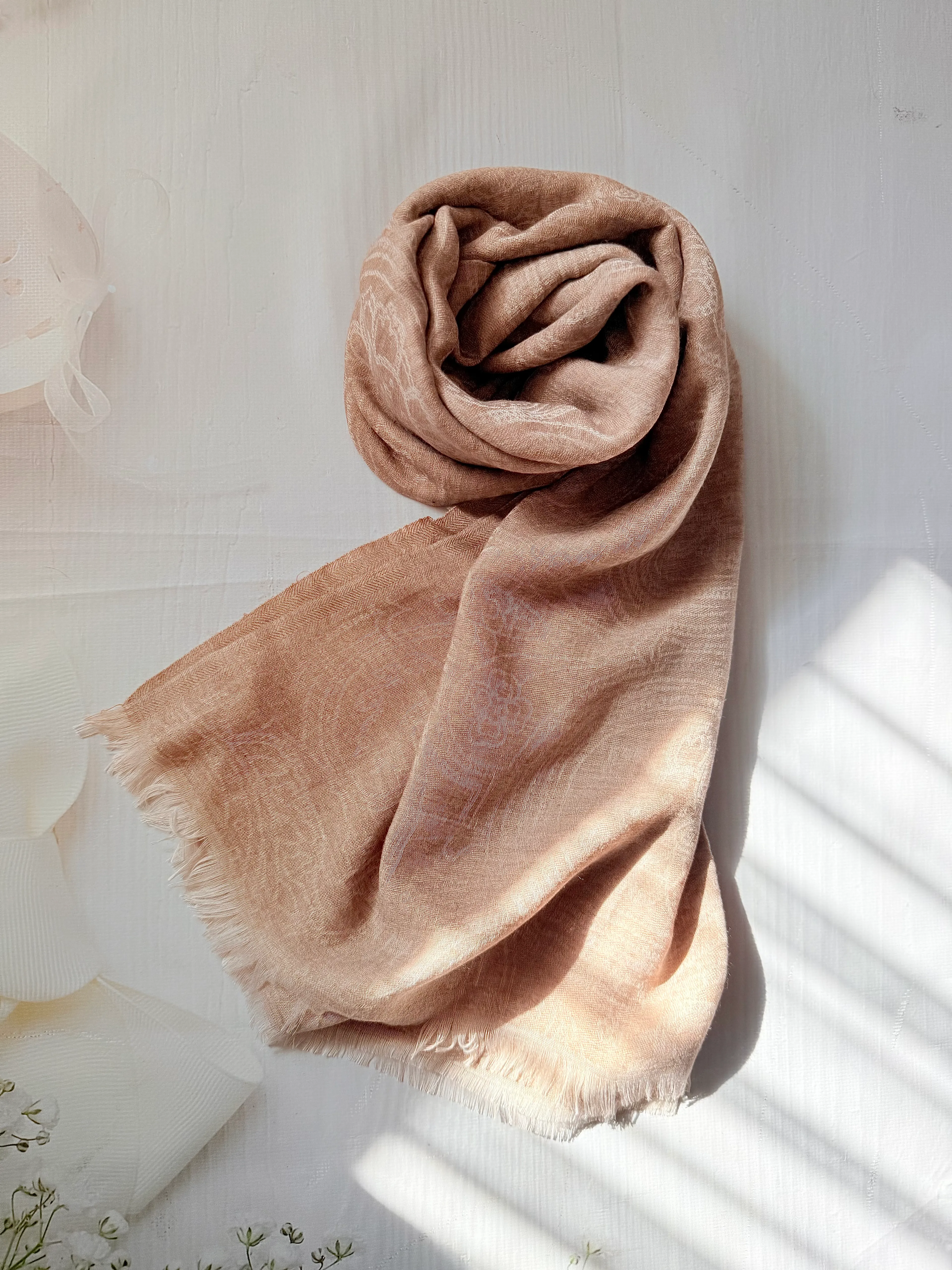 Sütlükahve Kendinden Desenli Yün-İpek Şal