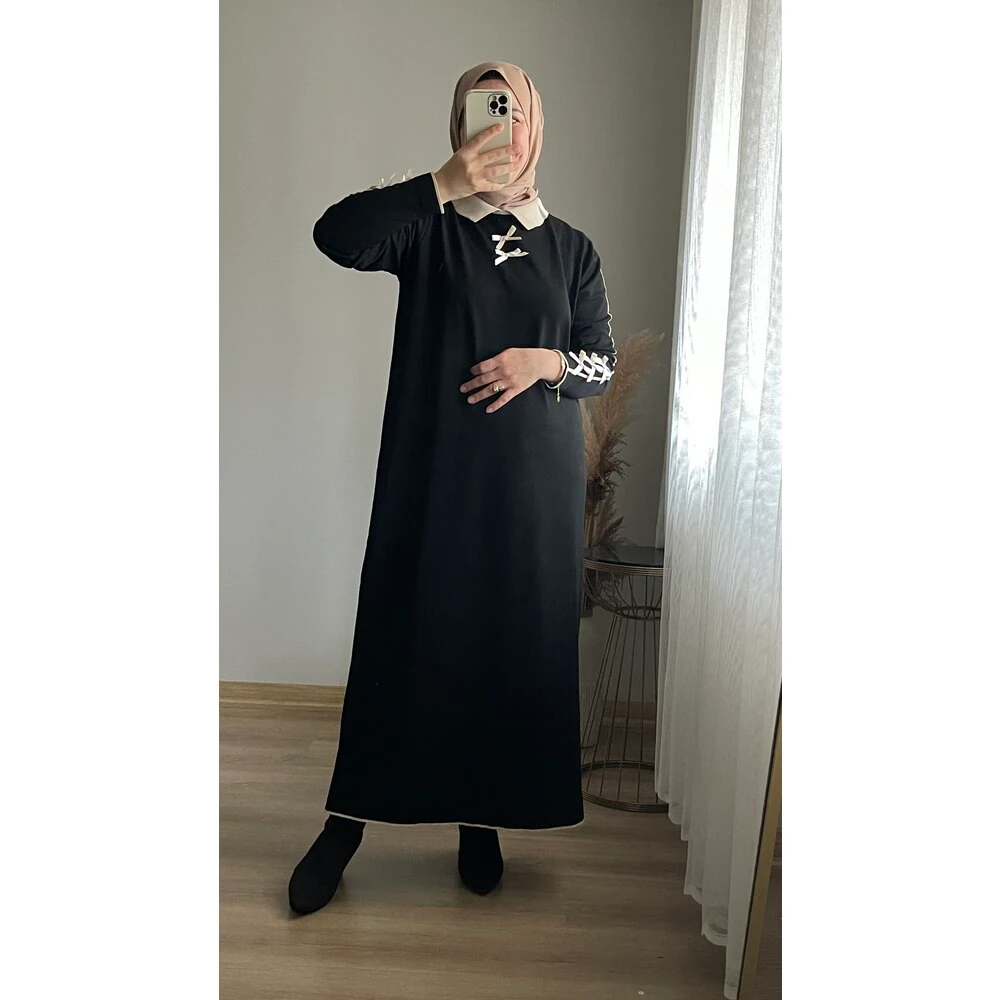 Fiyonk Detaylı Siyah Triko Elbise