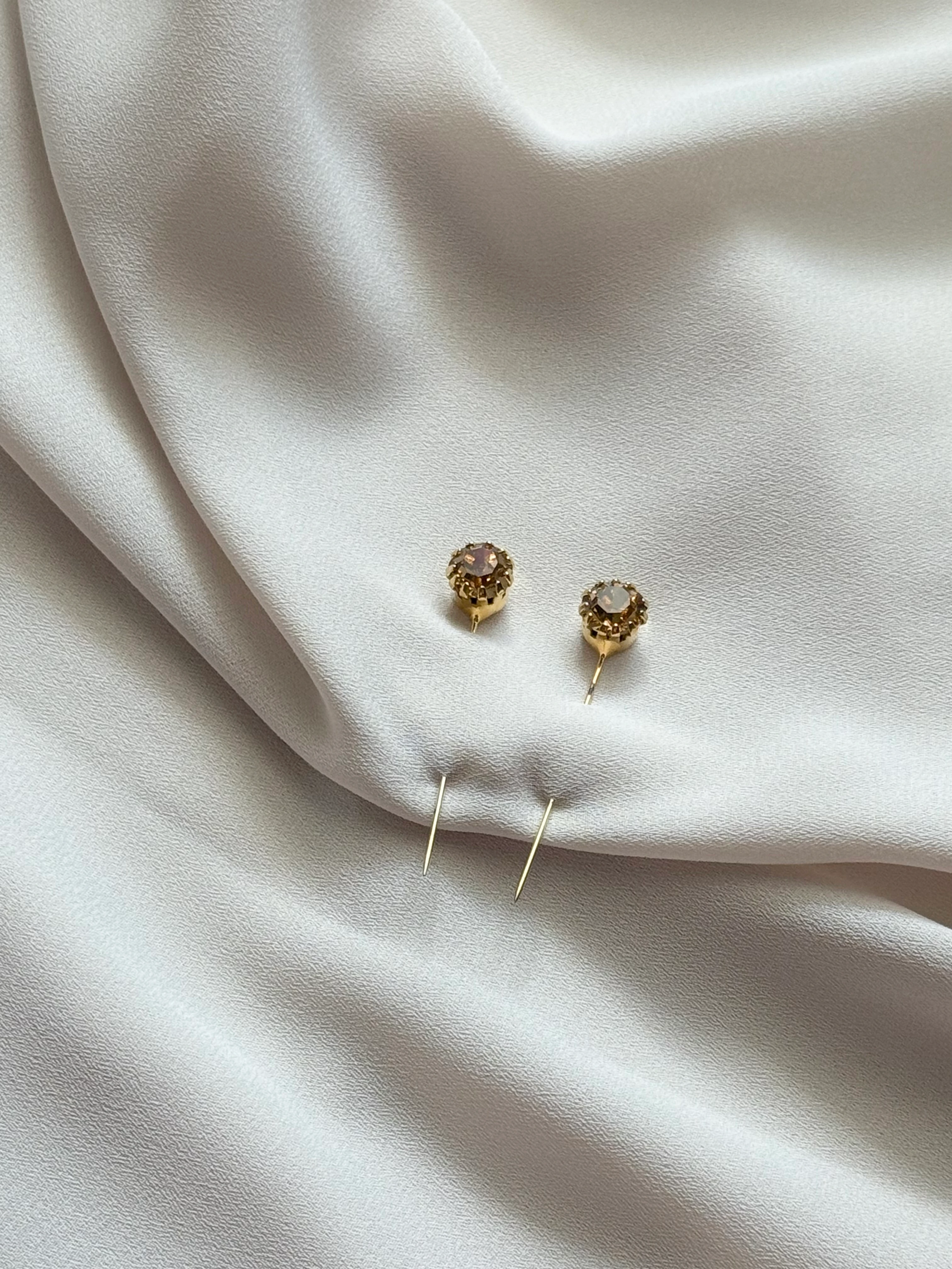 Kehribar Rengi Taşlı İkili İğne