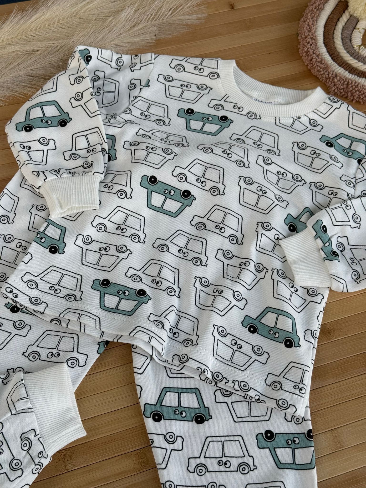 Arabalı Pamuklu Empirme Baskı Pijama Takımı