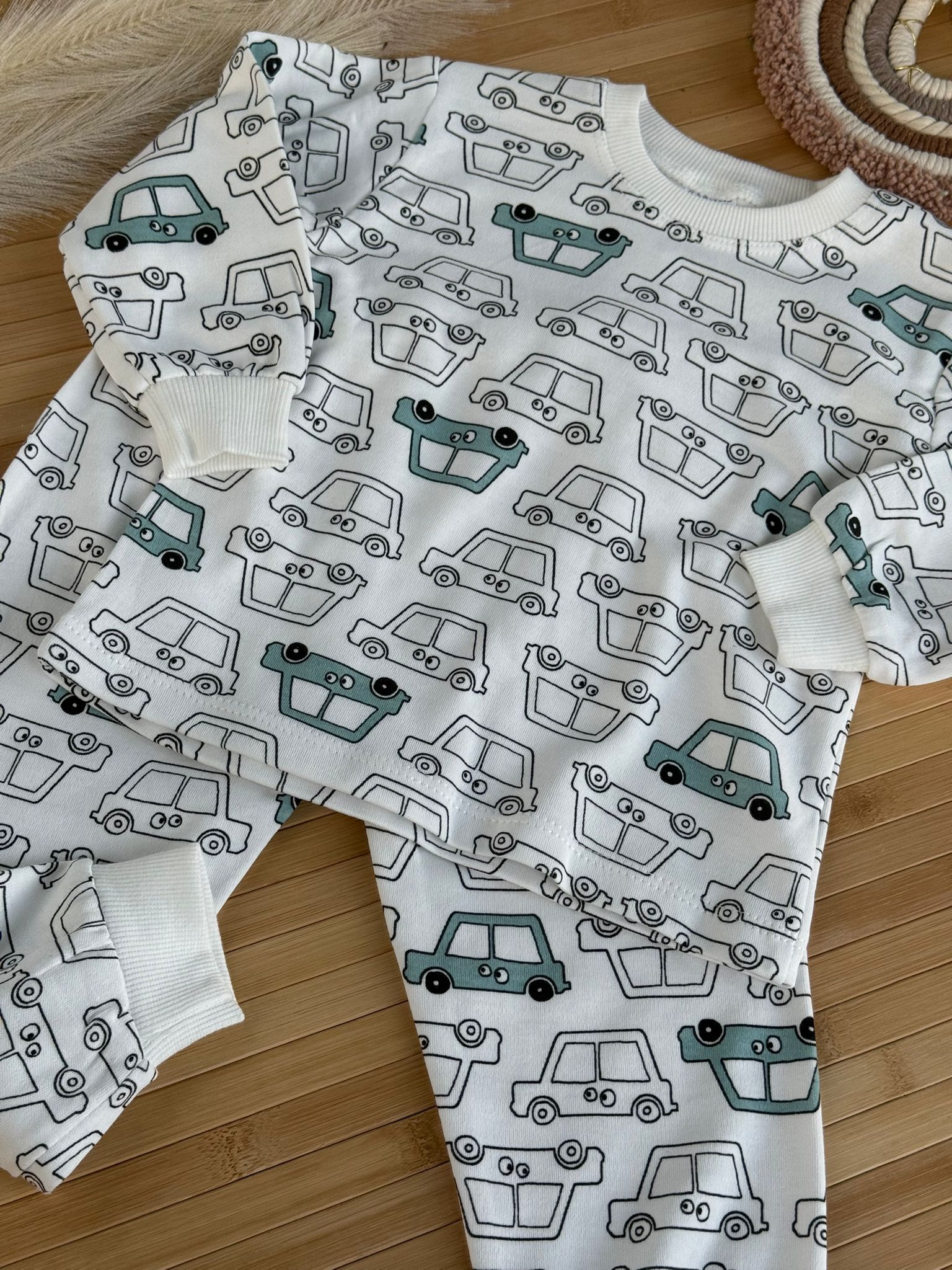 Arabalı Pamuklu Empirme Baskı Pijama Takımı