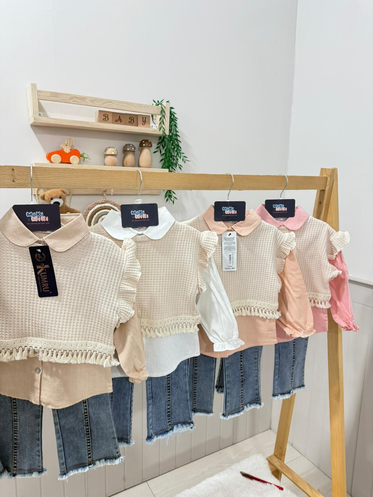 Çıkabilen Süveterli Gömlekli Kız Takım (Pantalonlar likralı belleri lastiklidir)