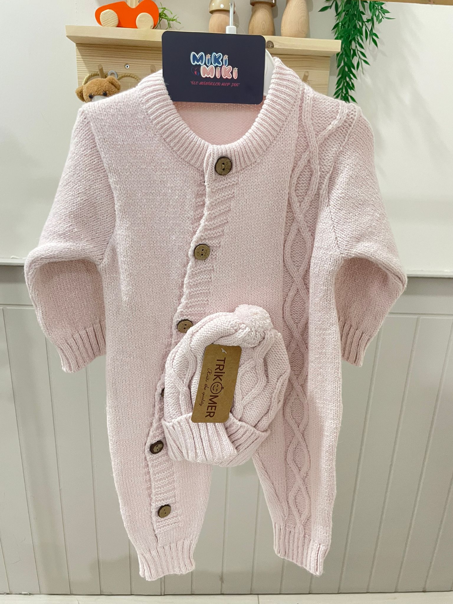 Kuruvaze Düğmeli Şapkalı Sık Triko Tulum