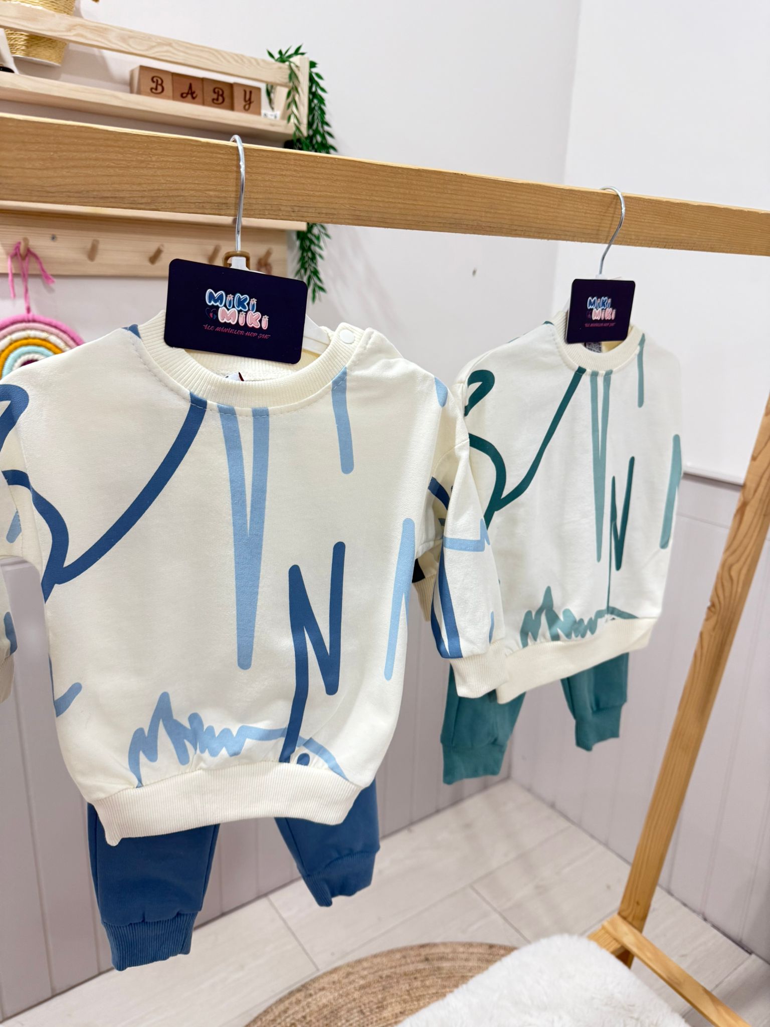 Unisex Asimetrik Çizgili İkili Takım Yeşil