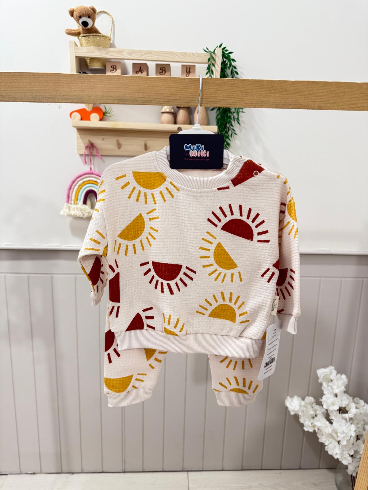 Güneşli Unisex İkili Takım 