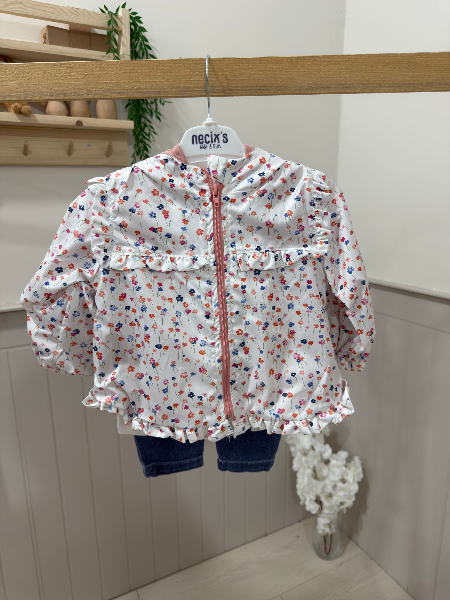 Su Geçirmez Yağmurluklu İçi Sweatli Kot Pantalonlu 3 lü Kız Set