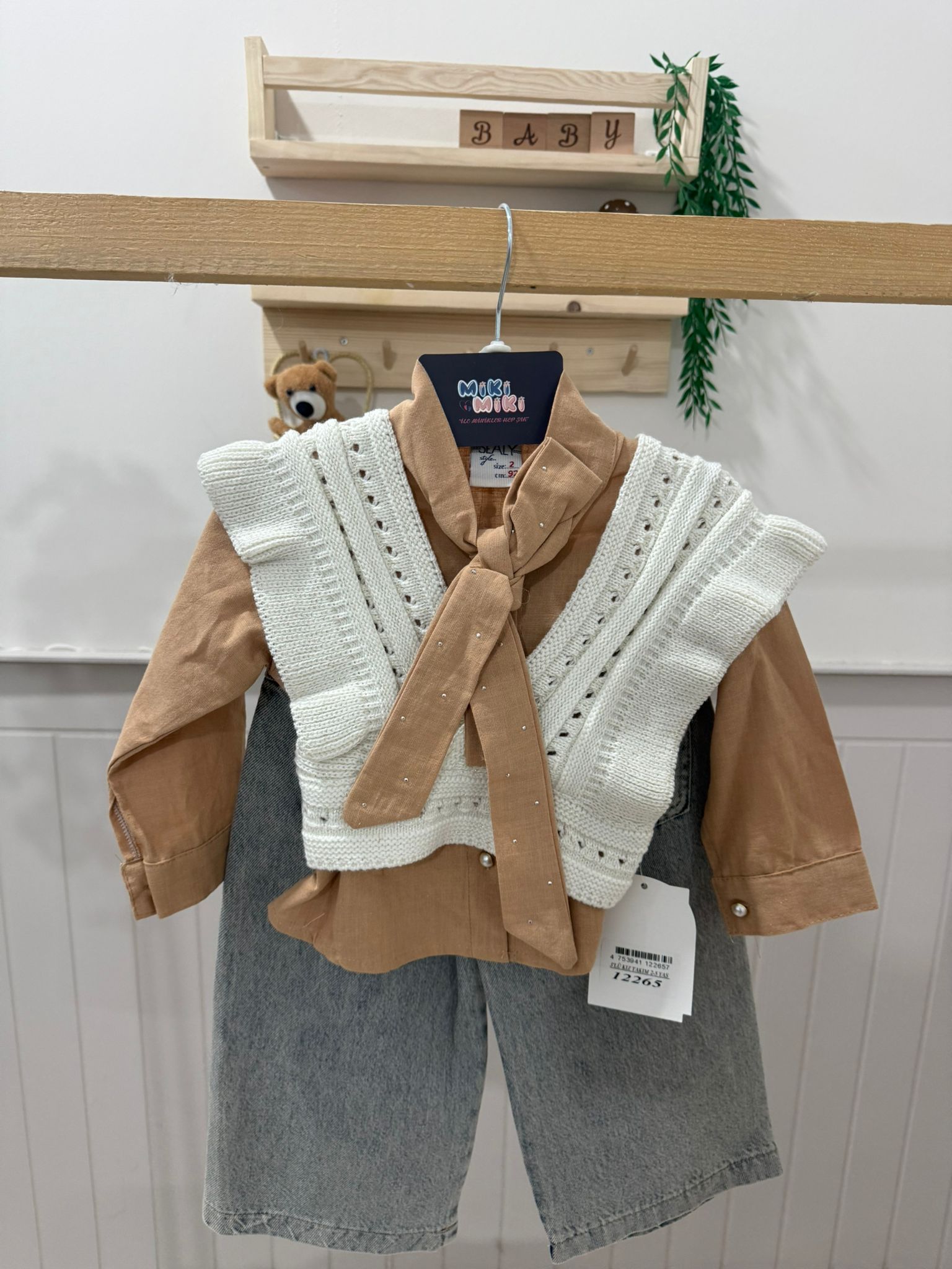 Premium Kalite Süveterli Gömlekli Tasarım Takım