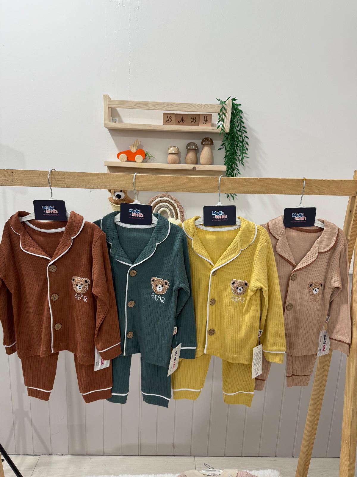 Bear Baskılı %100 Pamuklu Ahşap Düğmeli Pijama Takımı 