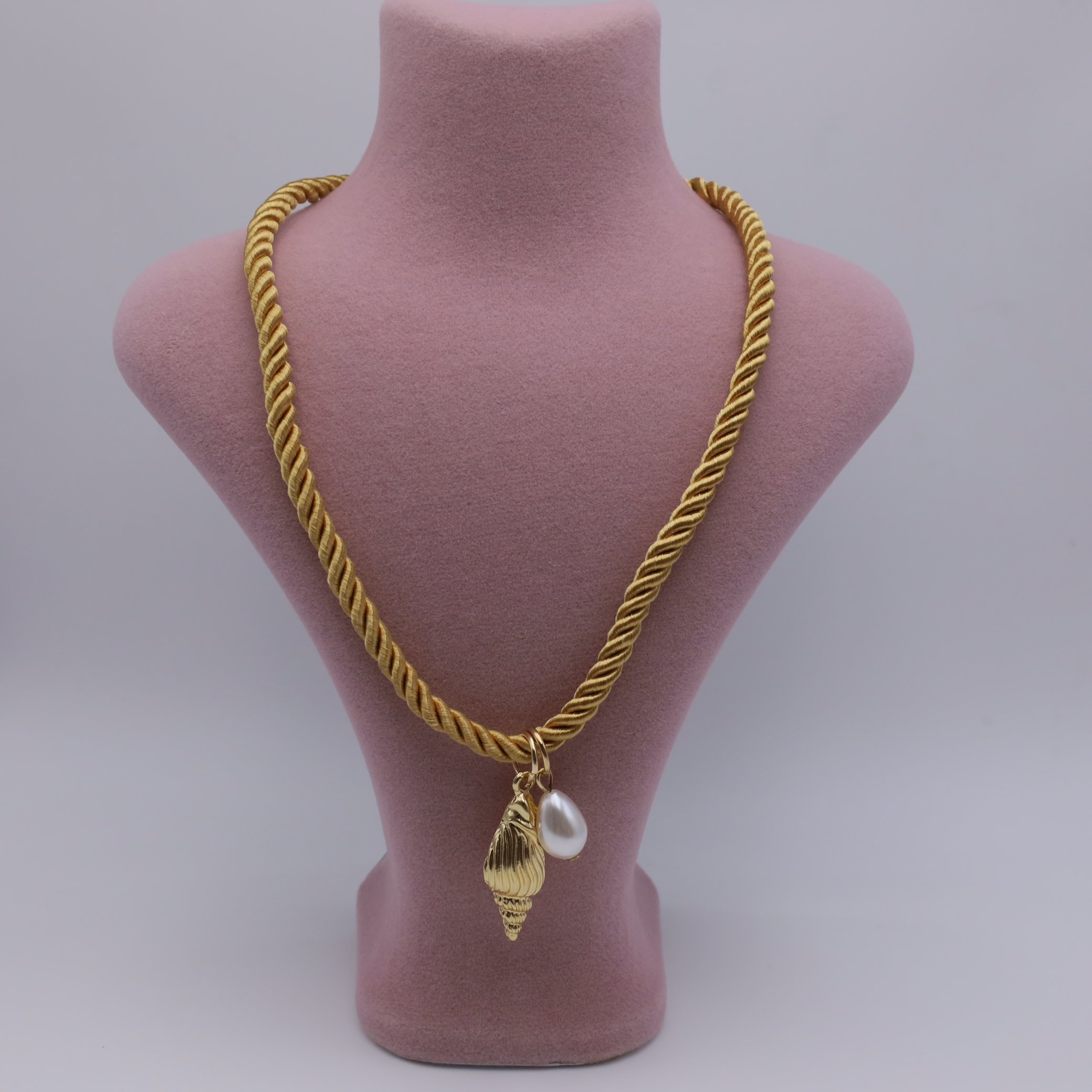 Marka Model 4 'lü Halat Kolye