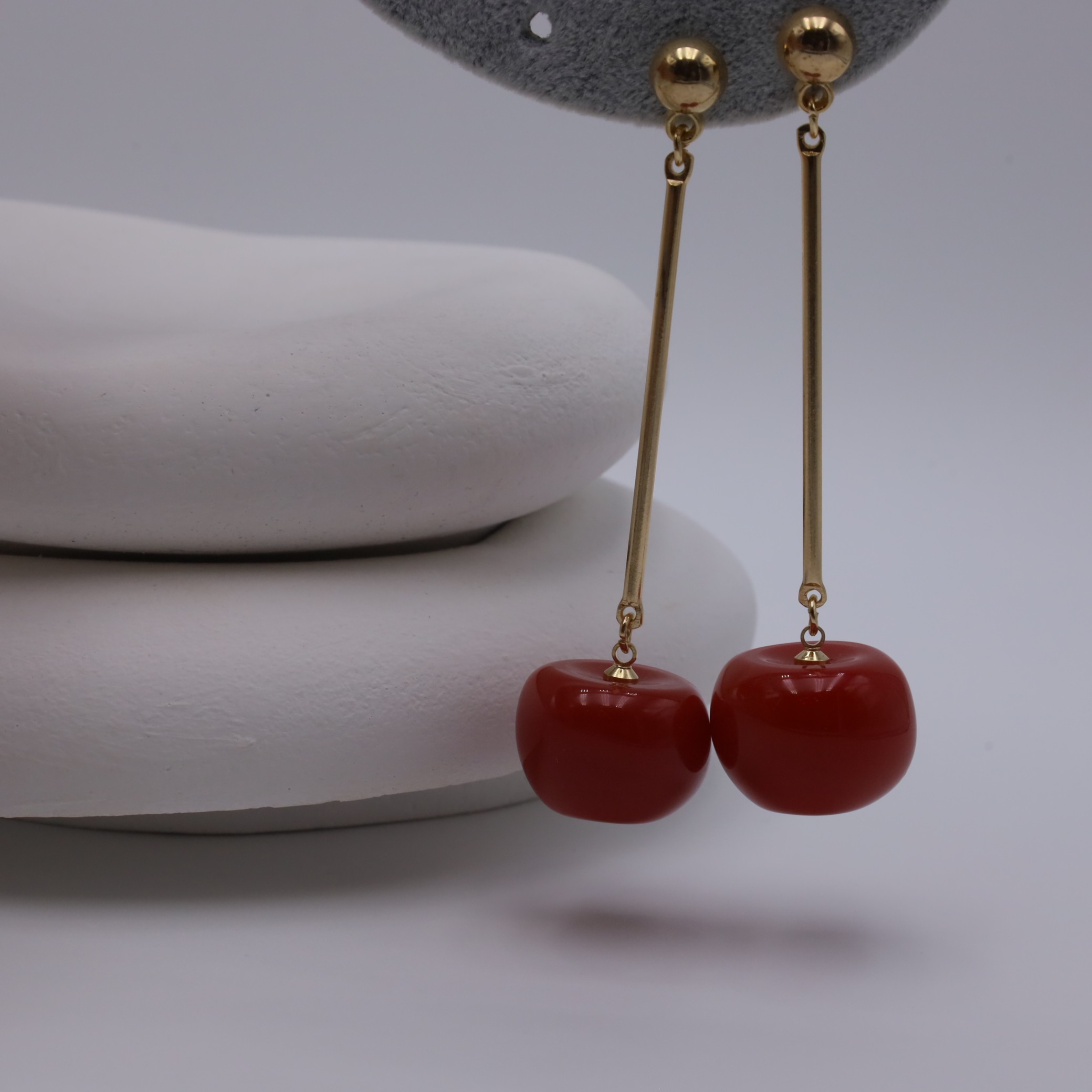 Sallantılı Gold Kiraz Küpe