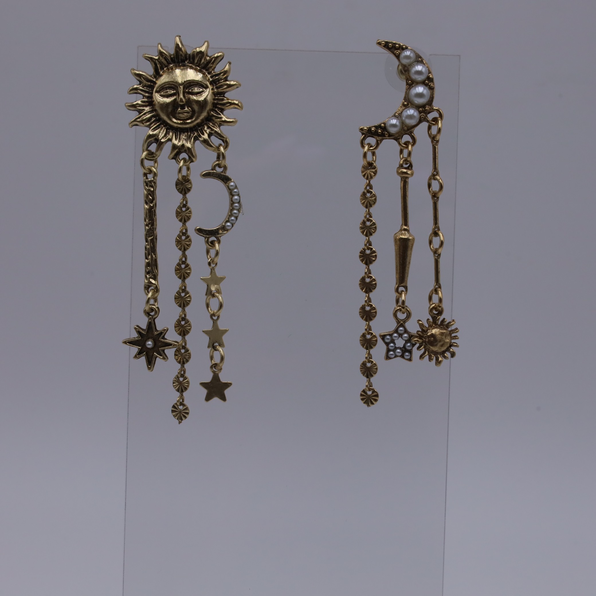 Etnik Desen Çoklu Charm Sallantılı Küpe