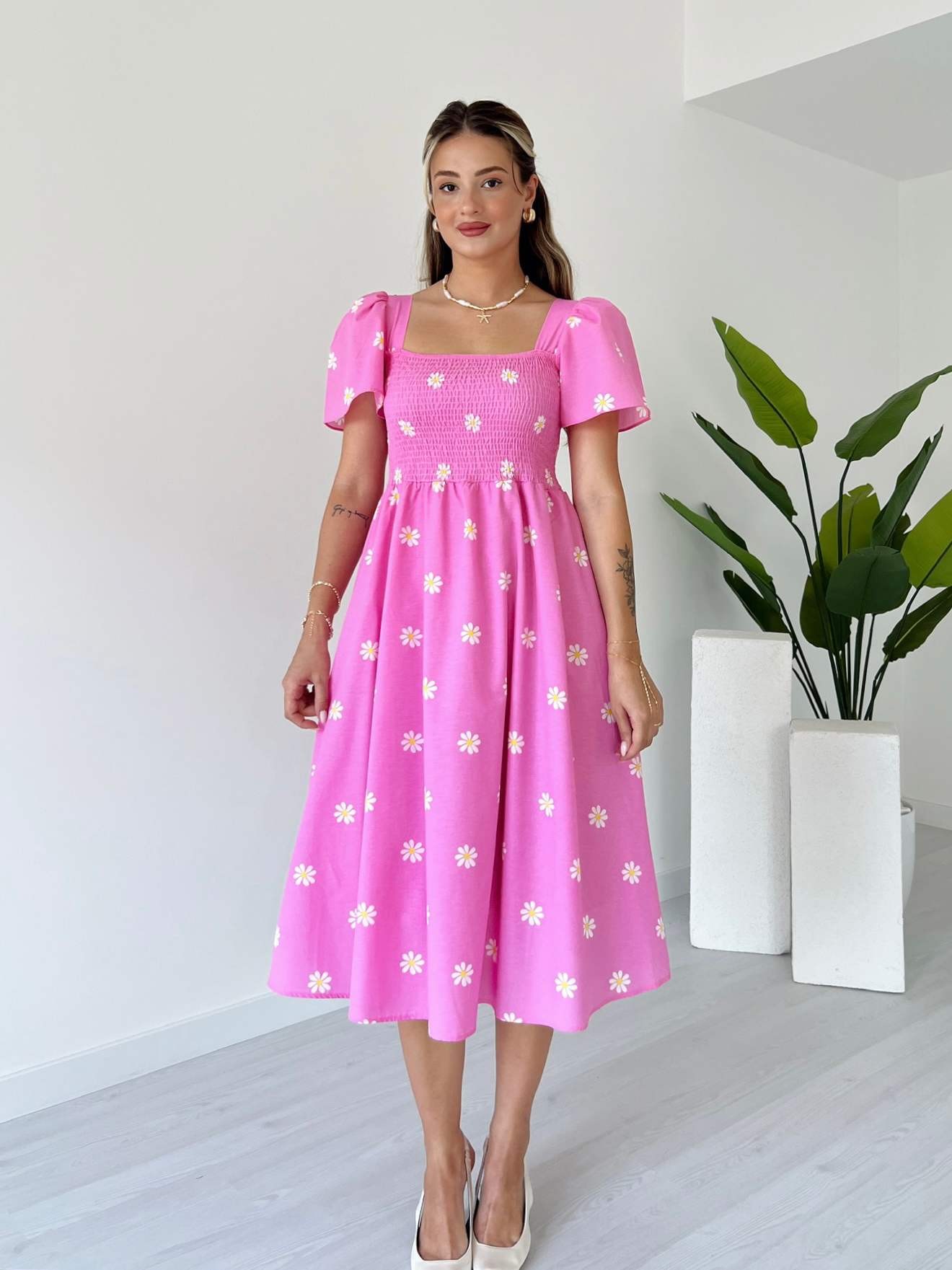 Papatya Desen Göğüs Gipeli Elbise - Pembe