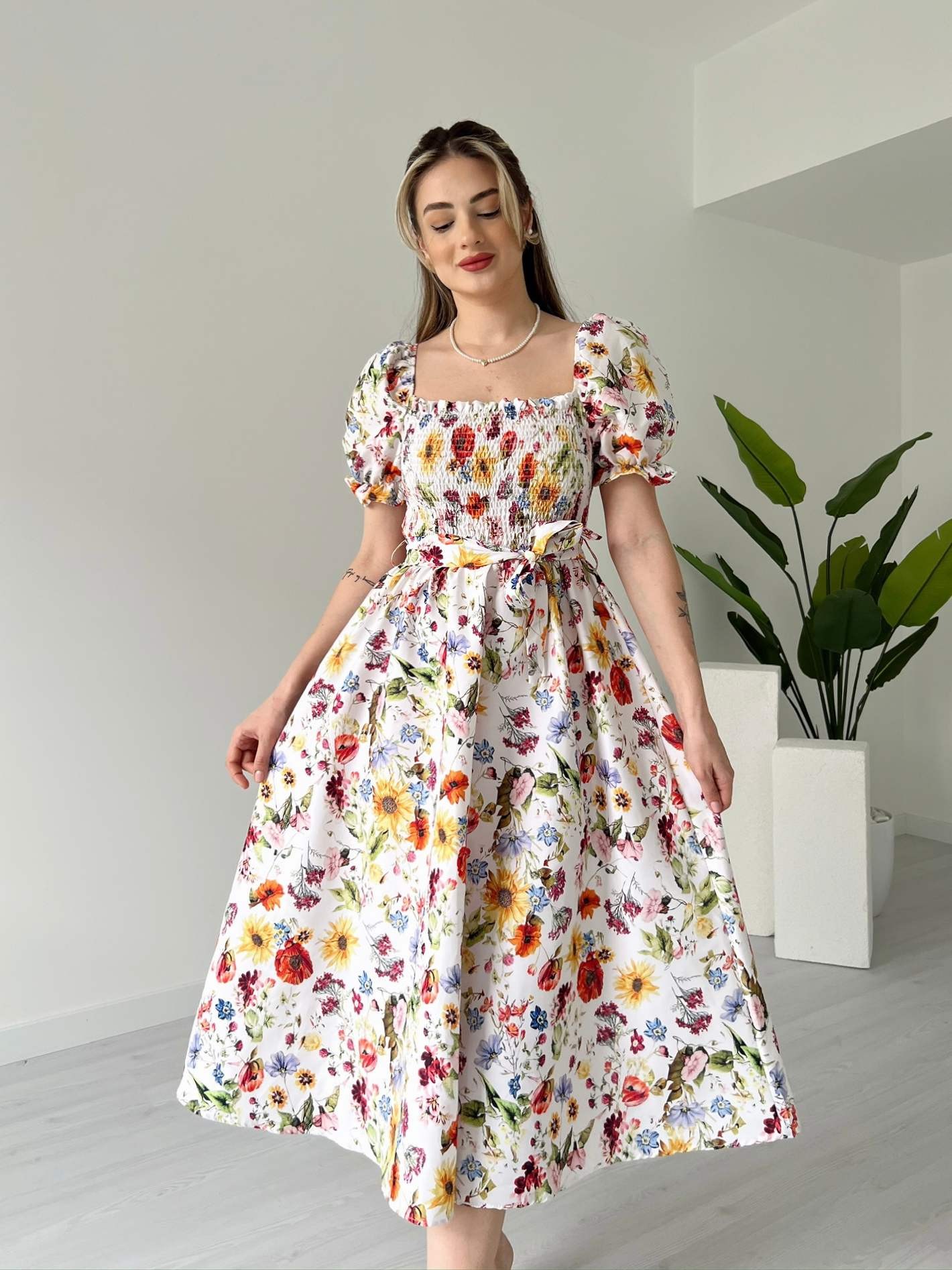 Göğüs Gipeli FLORAL Elbise