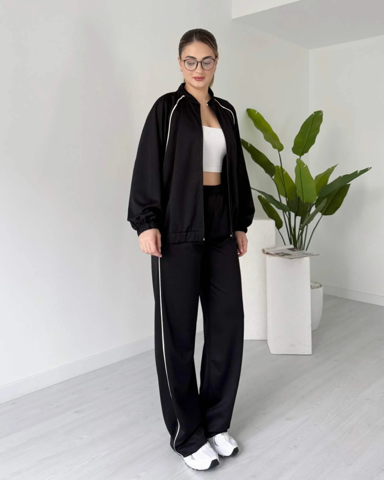 Şerit Detaylı Eşofman Takımı - Siyah