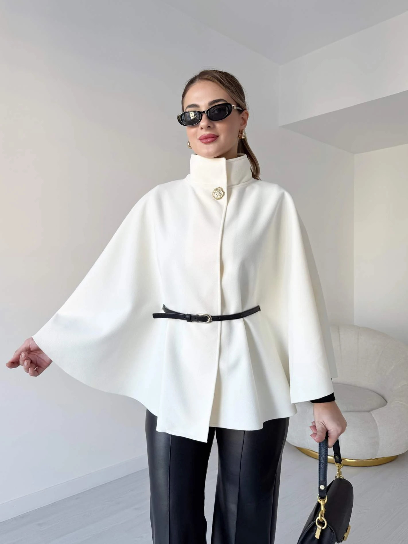 Gold Düğmeli Kaşe Panço