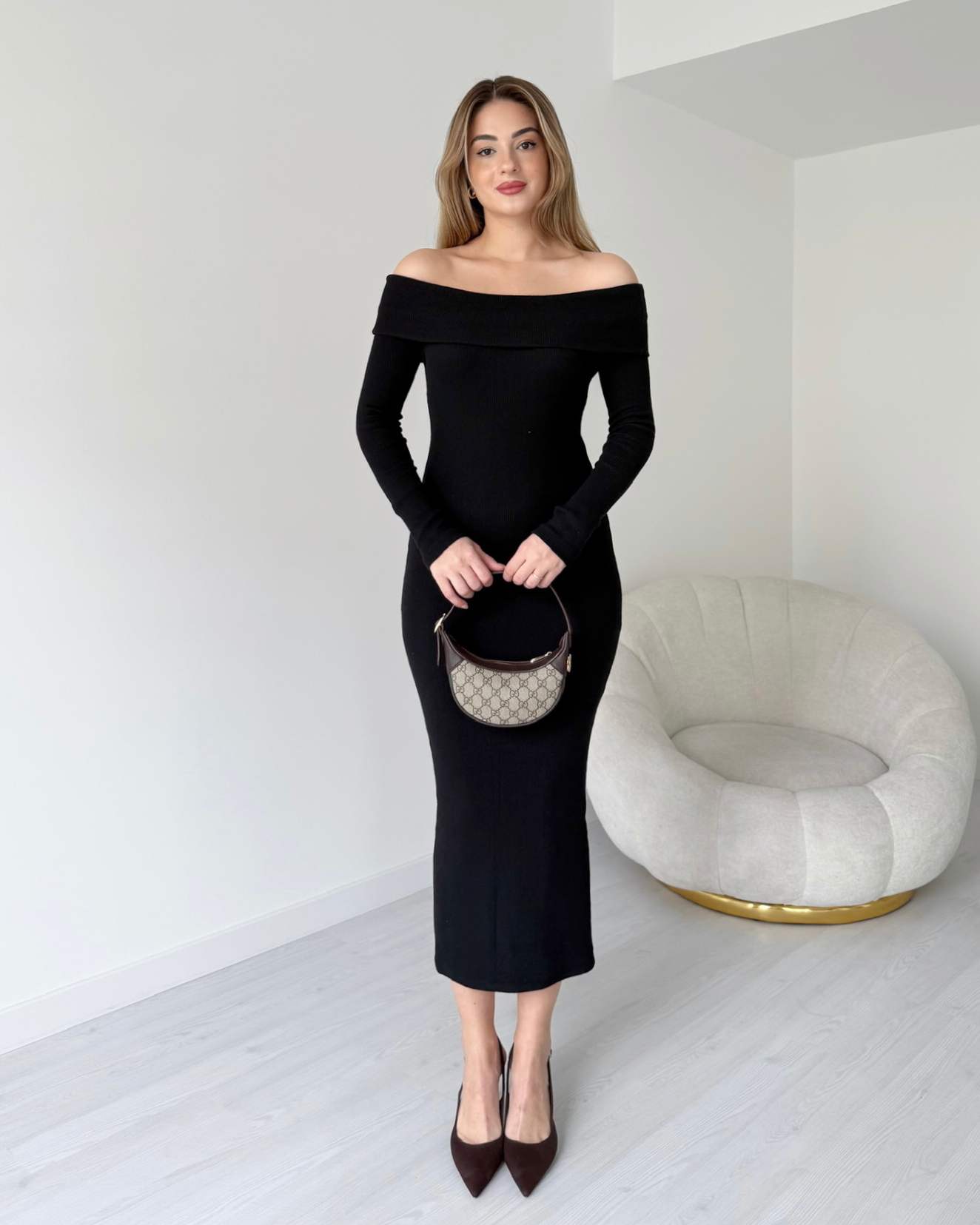 Madonna Yaka Şardonlu Yumoş Elbise