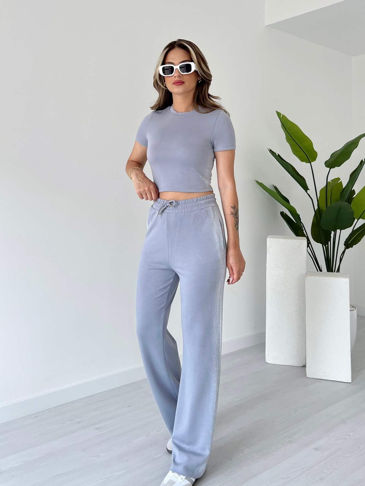 Modal Kumaş Taş Süslemeli Crop Takım - Gri