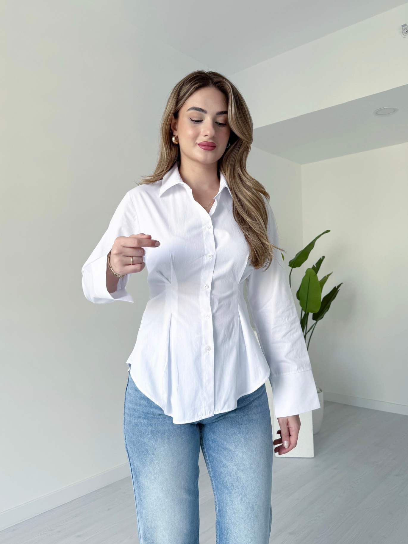 Belden Oturtmalı Poplin Gömlek