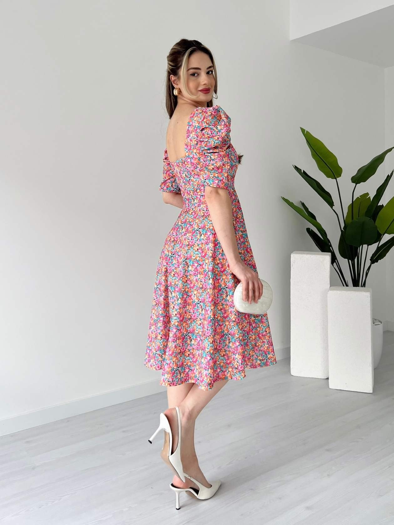 Kare Yaka Desenli Midi Elbise - Pembe