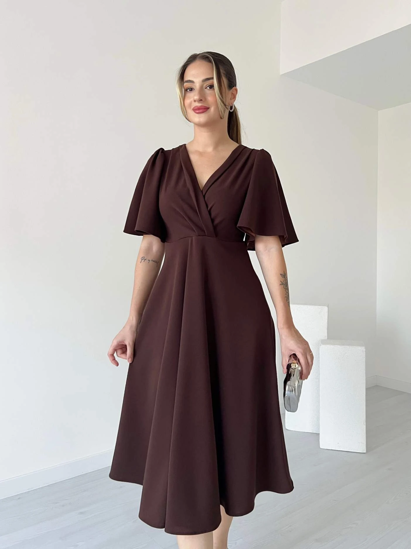 Kruvaze Yaka Kol Volanlı HAMPTON Elbise