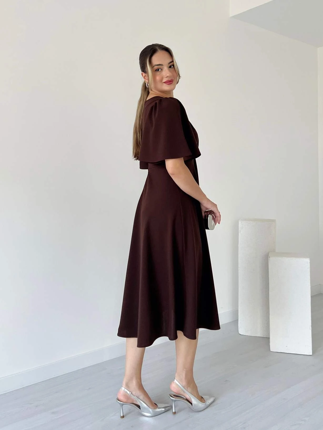 Kruvaze Yaka Kol Volanlı HAMPTON Elbise