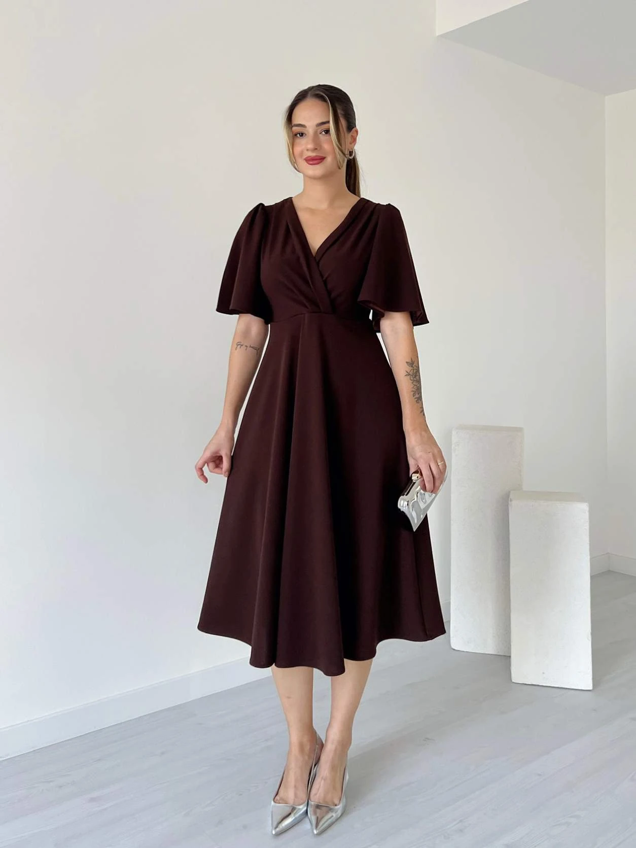 Kruvaze Yaka Kol Volanlı HAMPTON Elbise