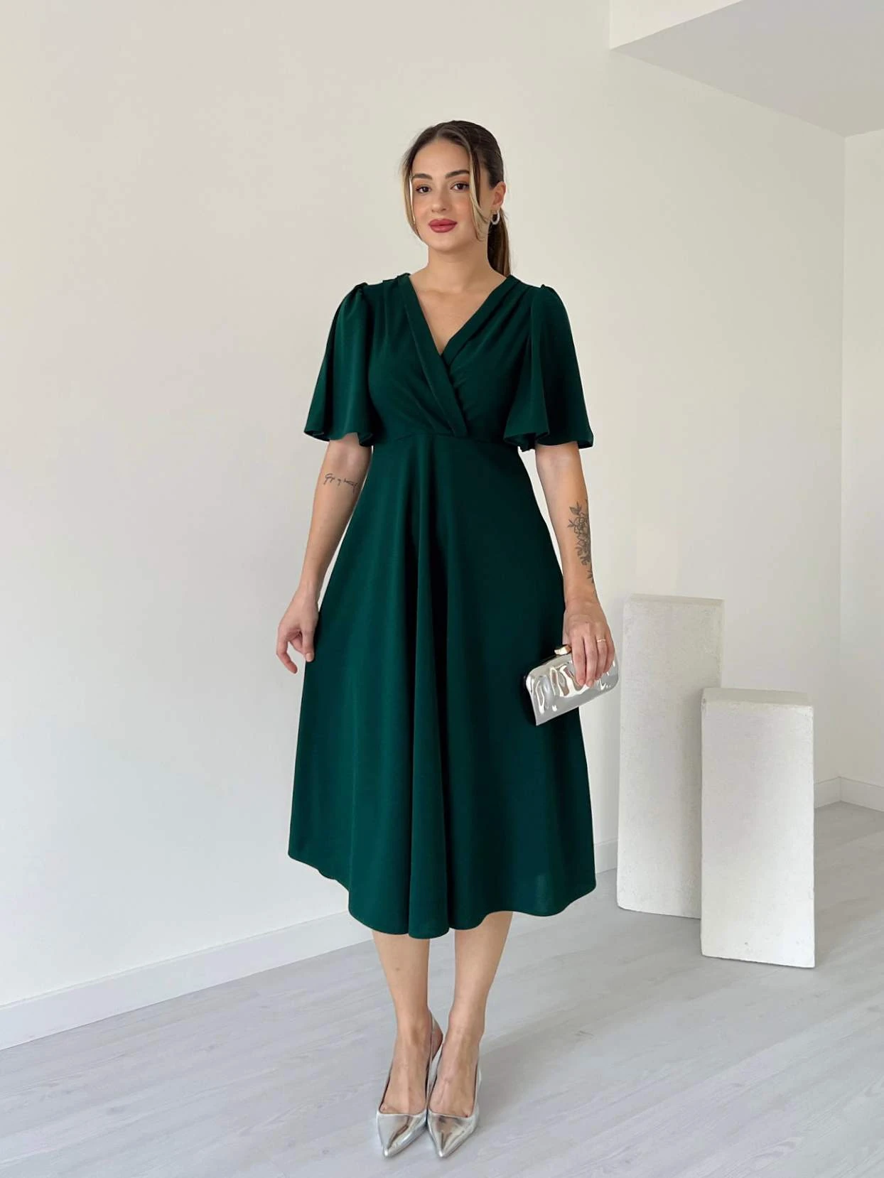 Kruvaze Yaka Kol Volanlı HAMPTON Elbise