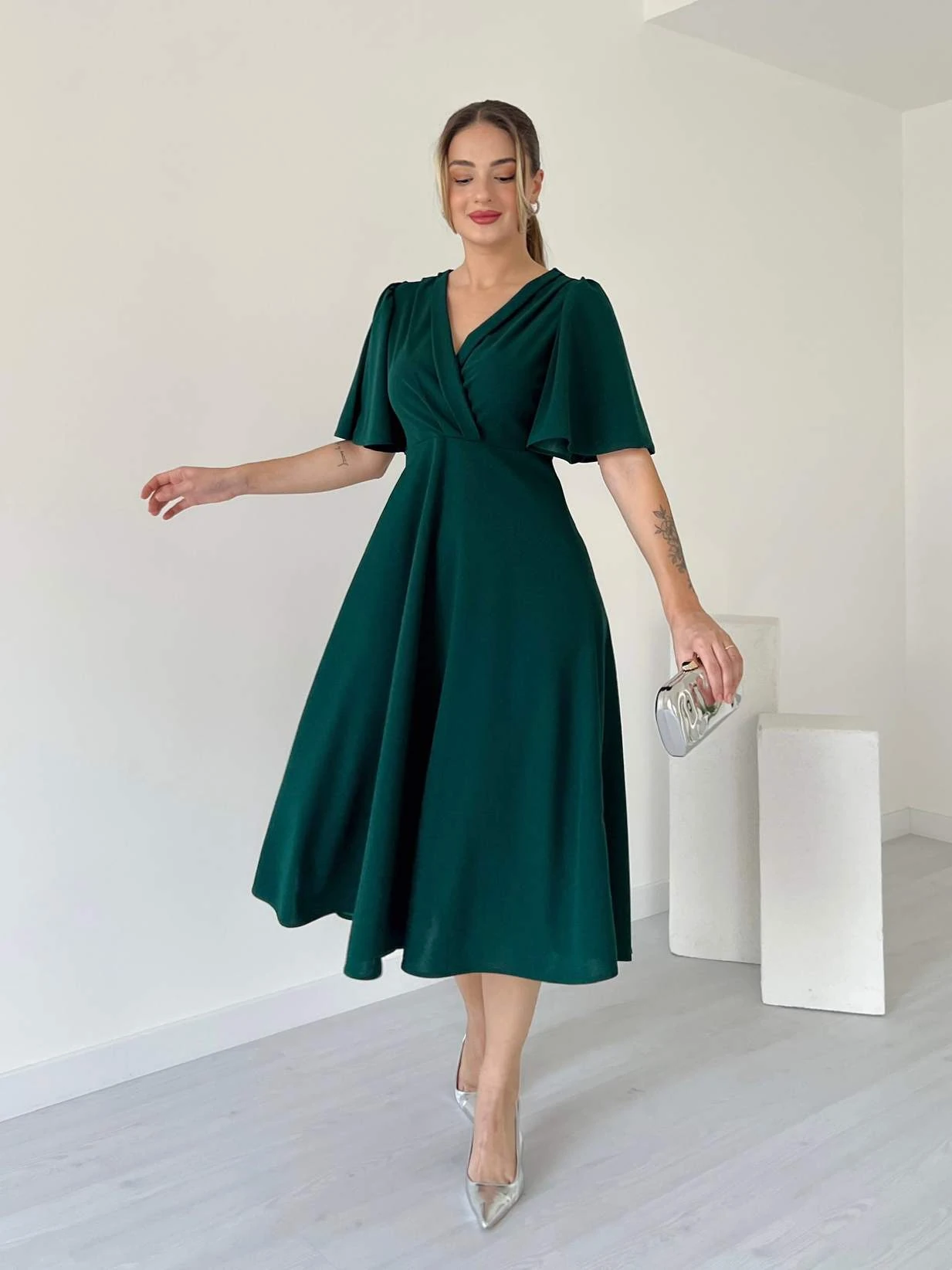 Kruvaze Yaka Kol Volanlı HAMPTON Elbise