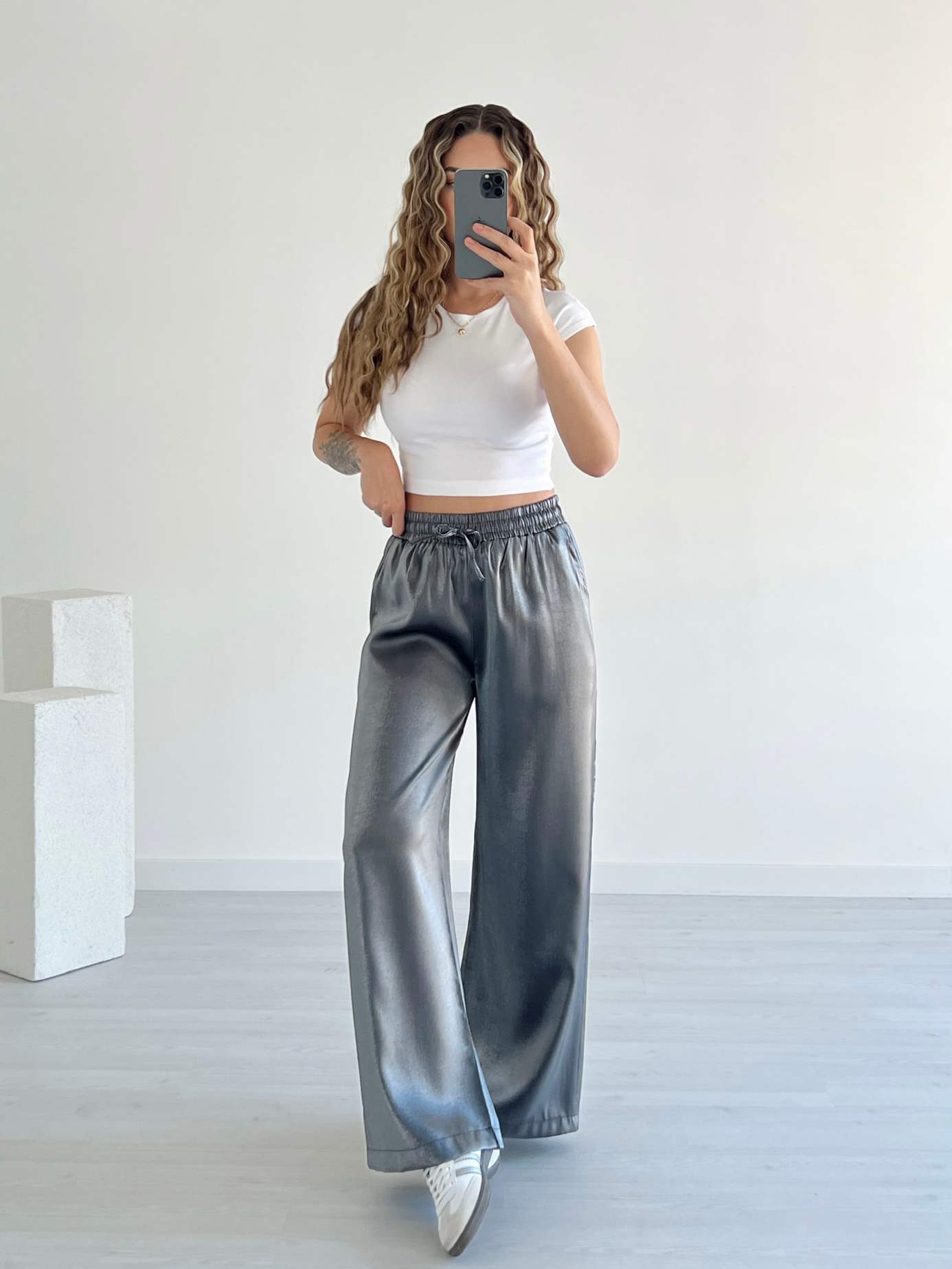 Beli Lastikli Saten Pantolon - Gri