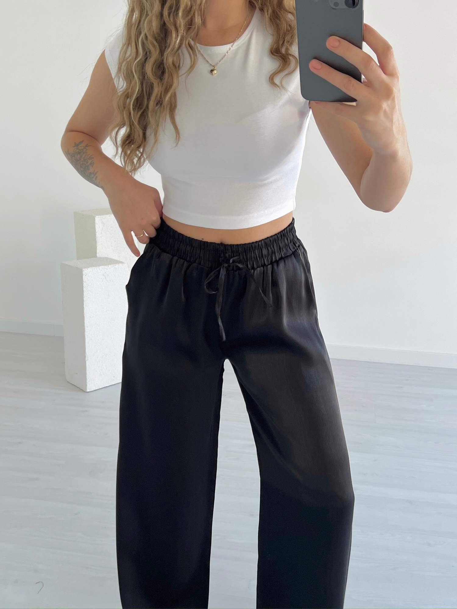 Beli Lastikli Saten Pantolon