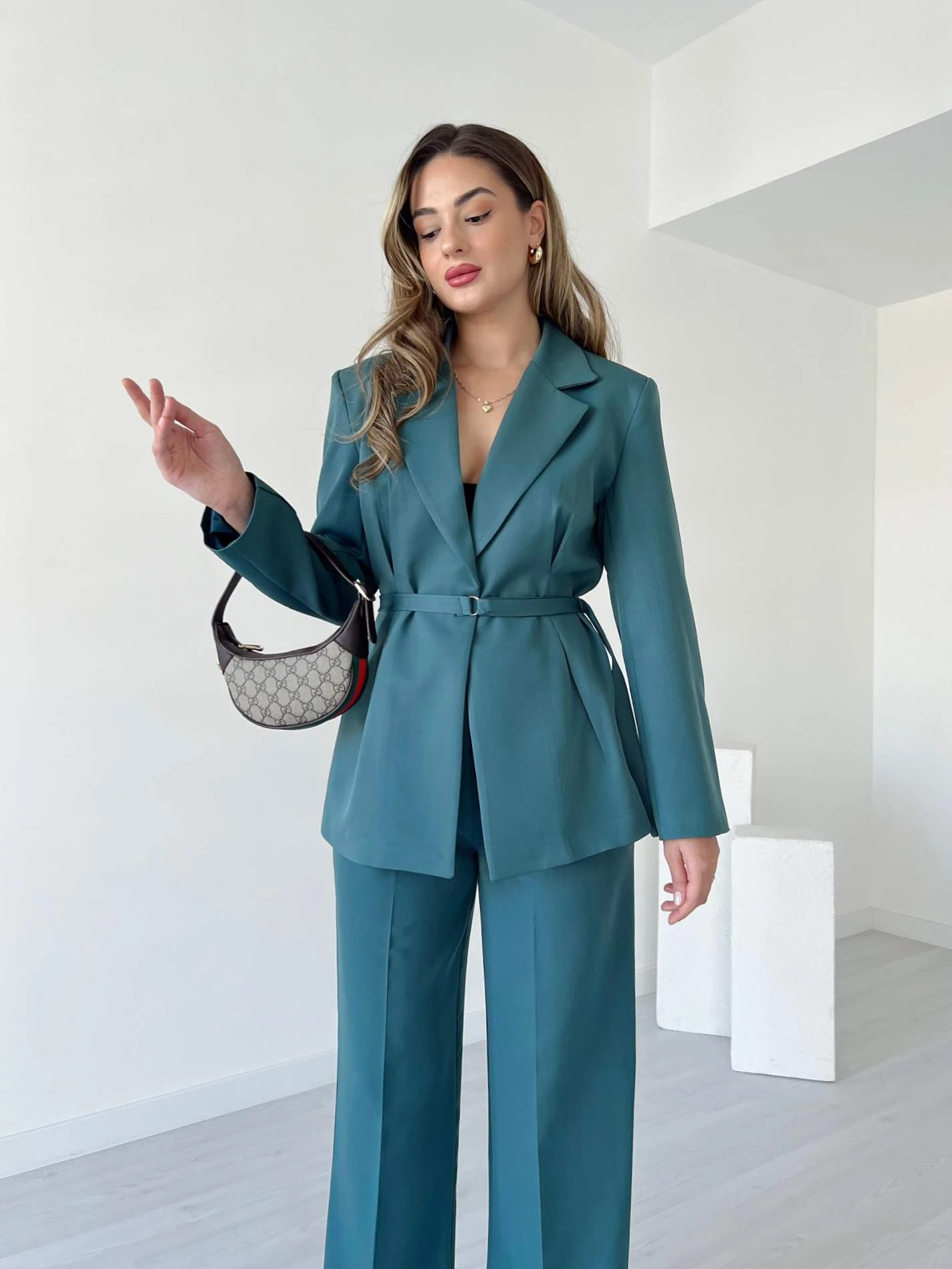 İnce Kemerli Ceket Pantolon Takım