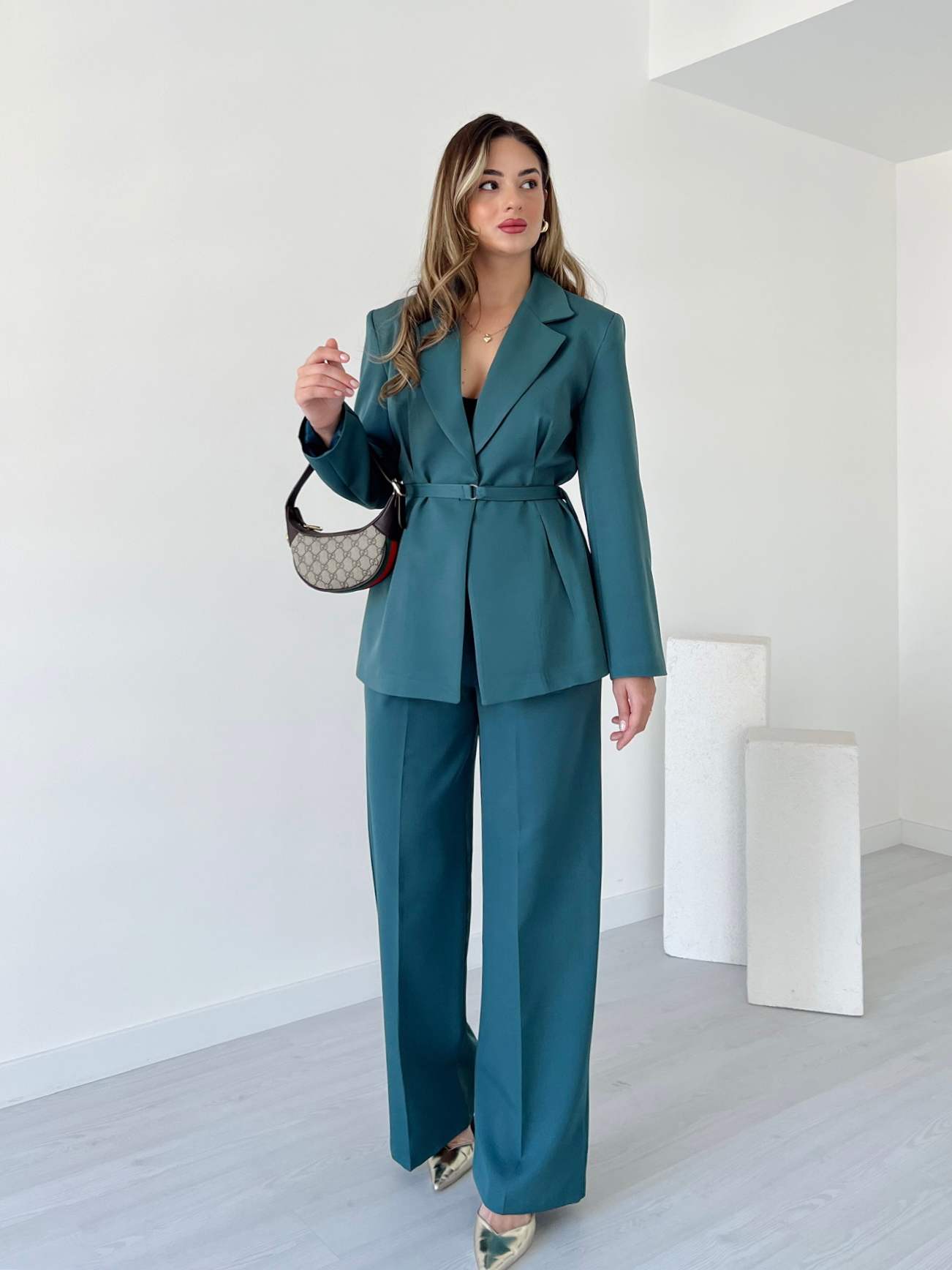 İnce Kemerli Ceket Pantolon Takım
