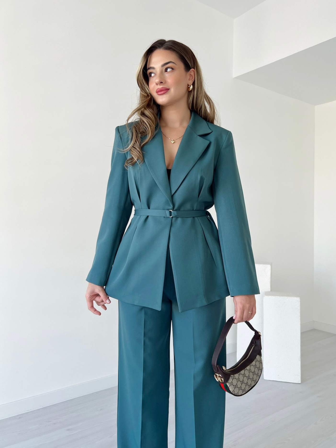 İnce Kemerli Ceket Pantolon Takım