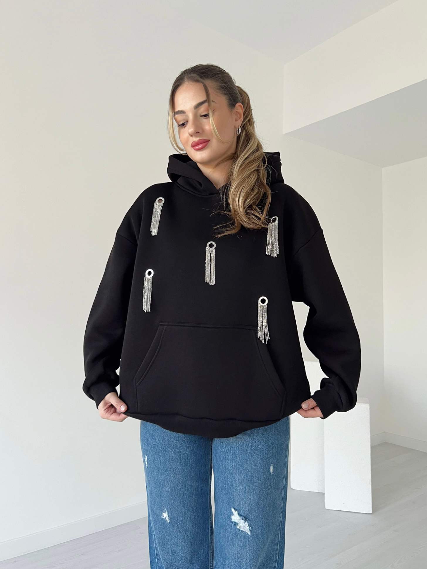 Metal Aksesuarlı Oversize Sweatshirt