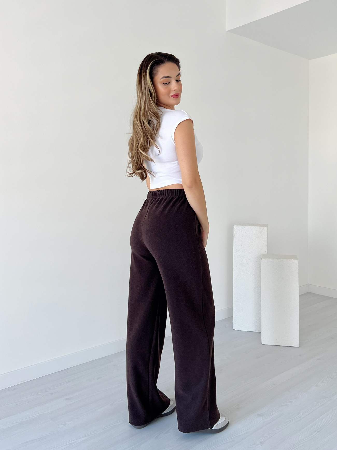 Yumoş Dokulu Bol Paça Pantolon - Kahve